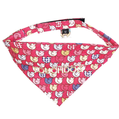 Fashionable and durable dog bandana with easy Velcro closure and stylish print. - Wolldi