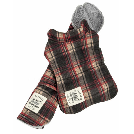 2-in-1 dog jacket and mat with tartan plaid pattern and warmth. - Wolldi