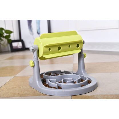 The Pet Life 'Roto Paw' is an interactive dog feeder for slow feeding and cognitive development. - Wolldi