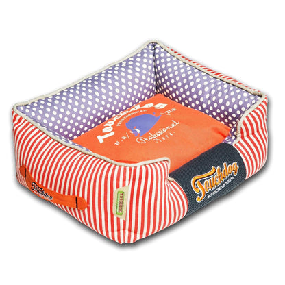 Reversible machine-washable dog bed