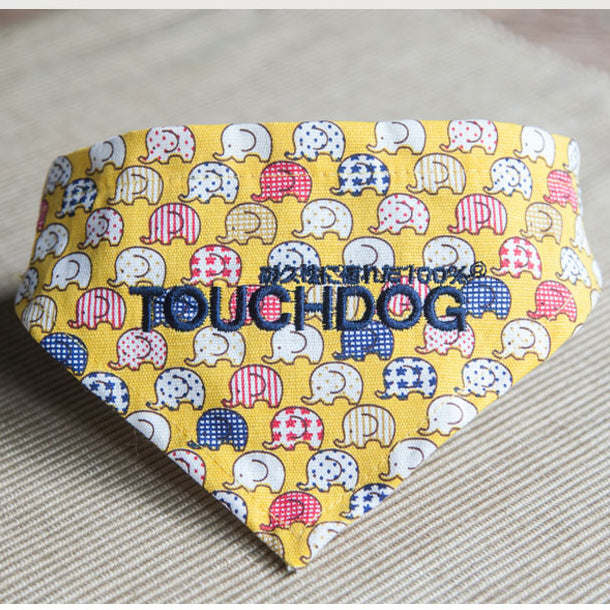 Fashionable and durable dog bandana with easy Velcro closure and stylish print. - Wolldi