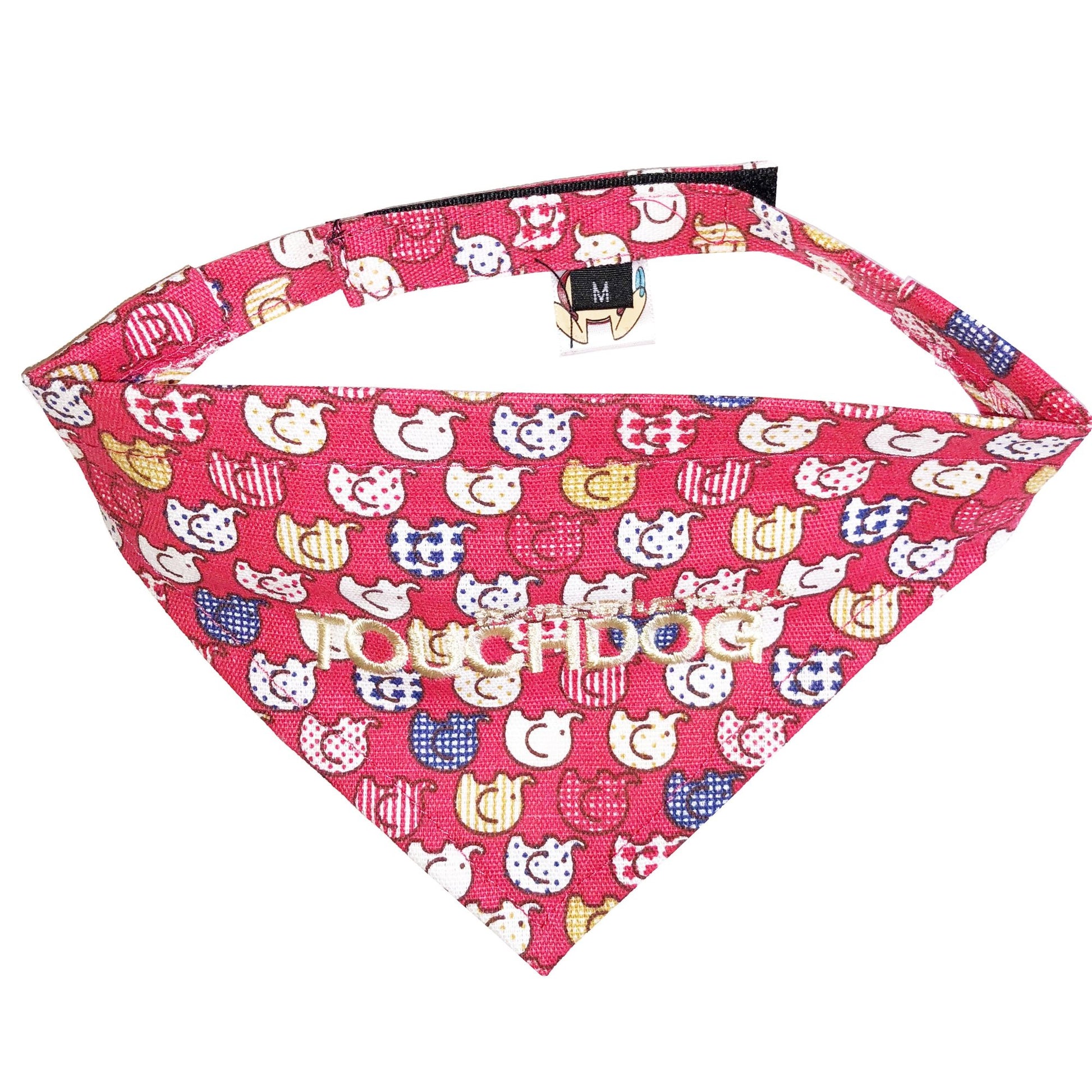 Fashionable and durable dog bandana with easy Velcro closure and stylish print. - Wolldi