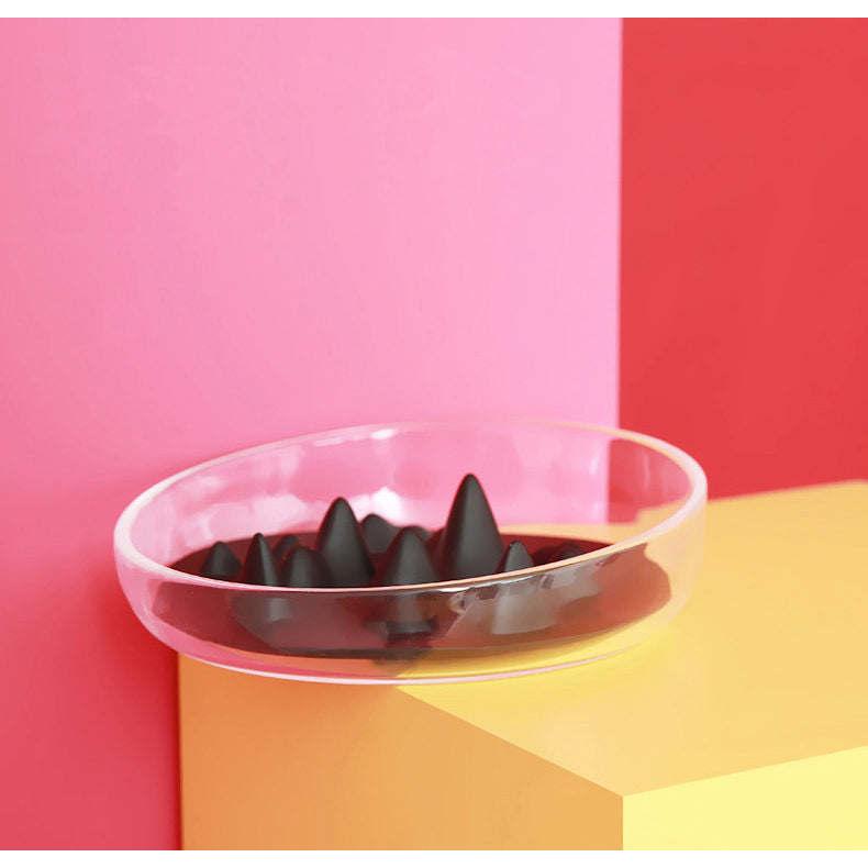 The Pet Life 'Cirlicue' Shark Fin Pet Bowl is durable, easy to clean, and promotes slow feeding. - Wolldi